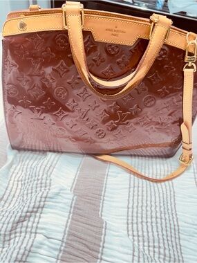 Louis Vuitton Burgundy Vernis Patent Tote with Tan Trim MM. Authentic.